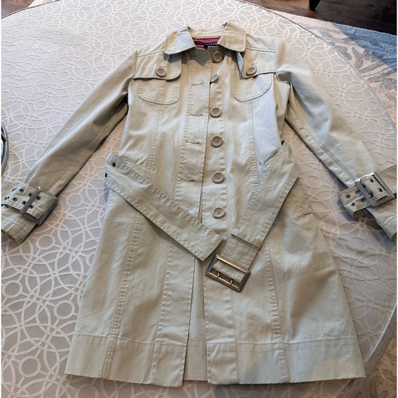 Beautiful Well Kept Long Trench Coat - Picture 9 of 9